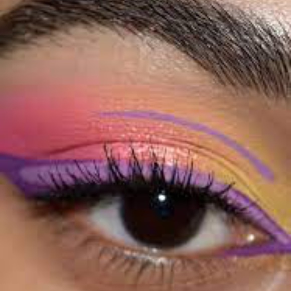 😍NWT Glory Eyeshadow Palette by Lime Crime! Stunning color!😍 - Picture 5 of 11